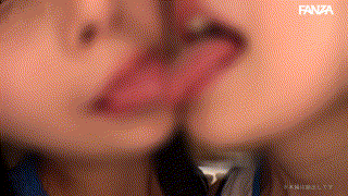 smuw034【ひかる＆かな】 エロGIF 2